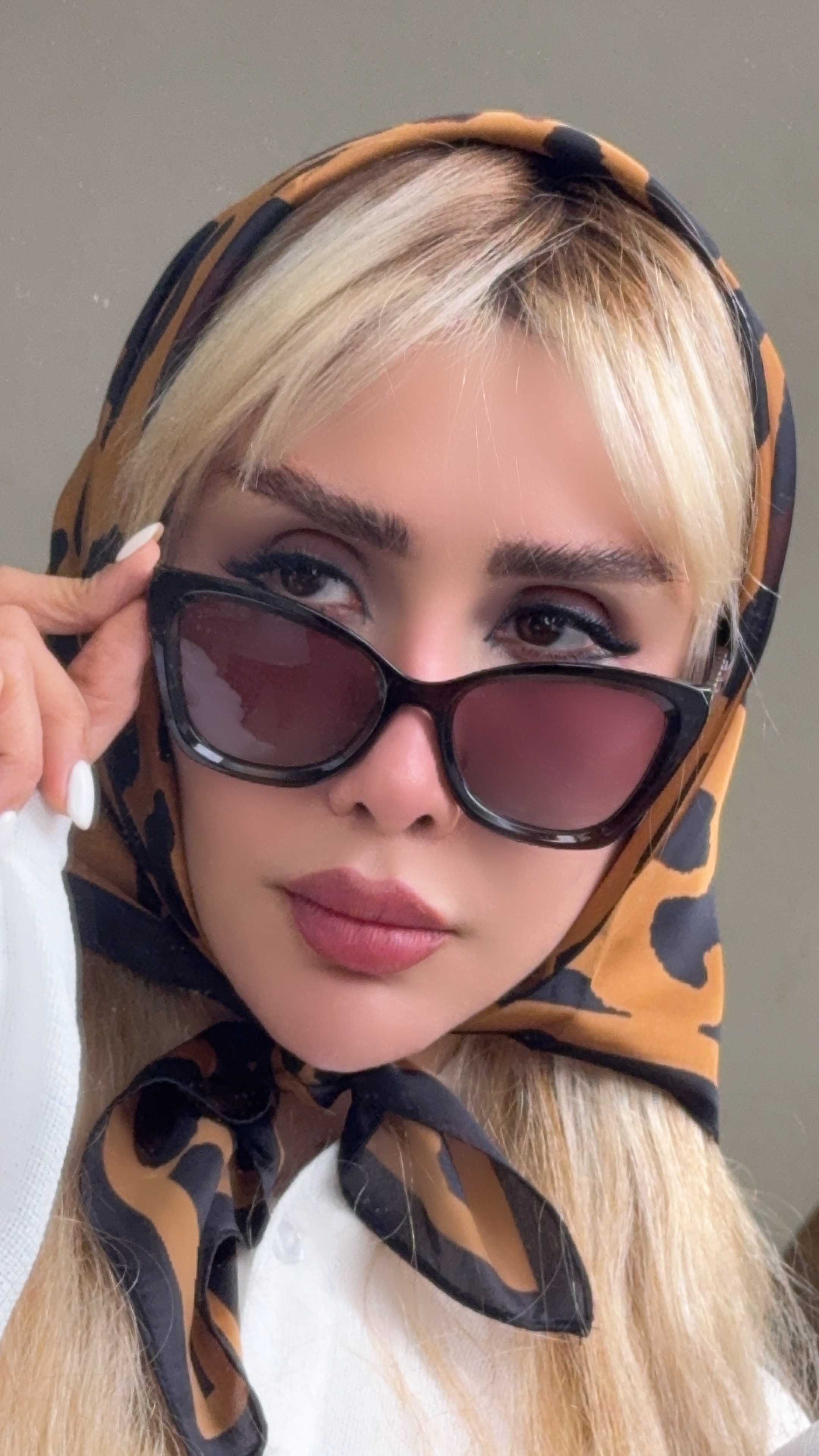 عینک ماهونی دسته چرم